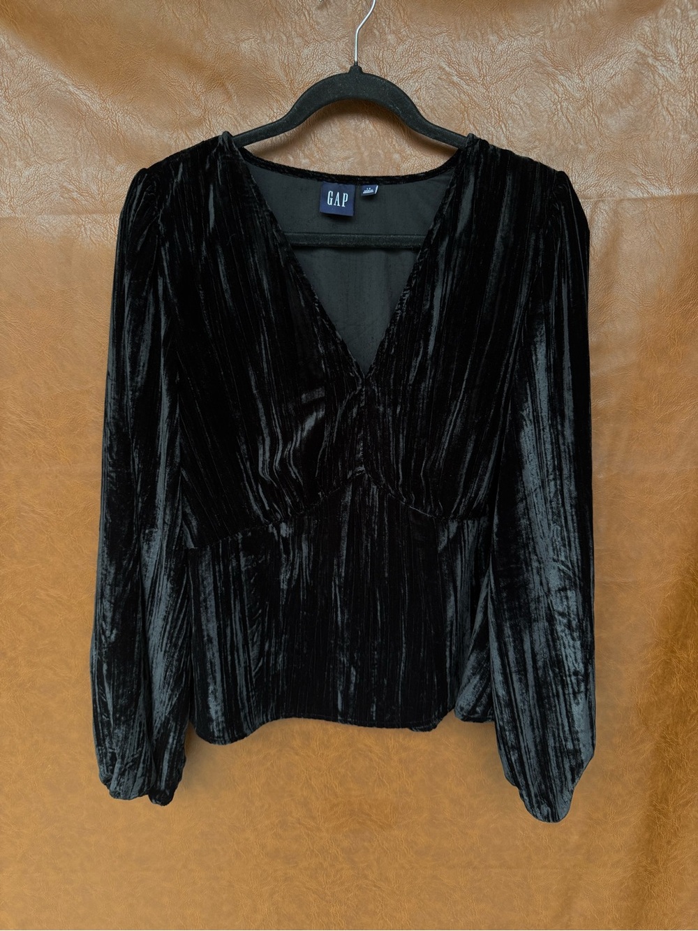 GAP Womens L Black Velvet Blouse Holiday Party Formal V Neck Long Sleeve Top